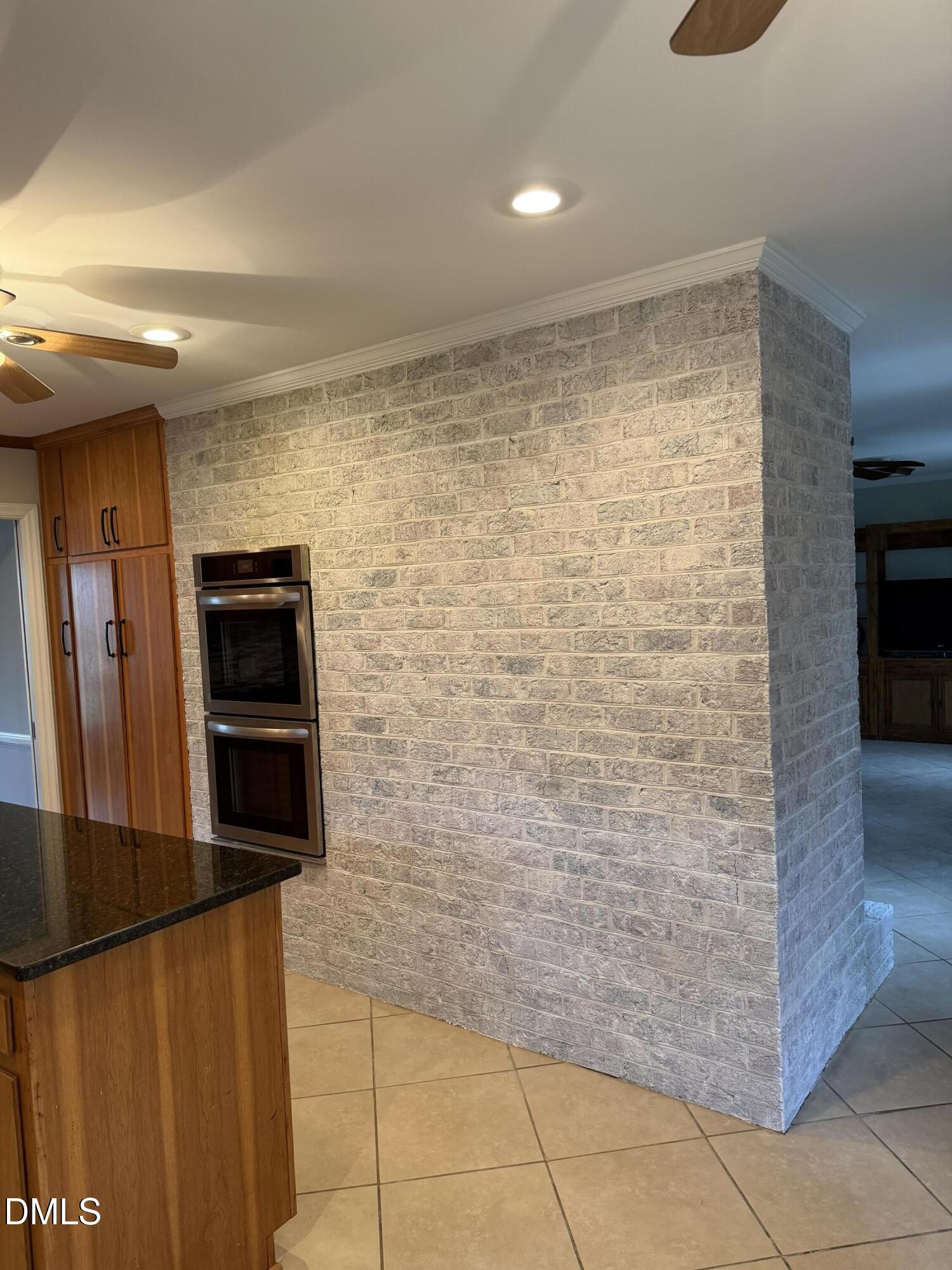 2055 Shirley Drive, Burlington