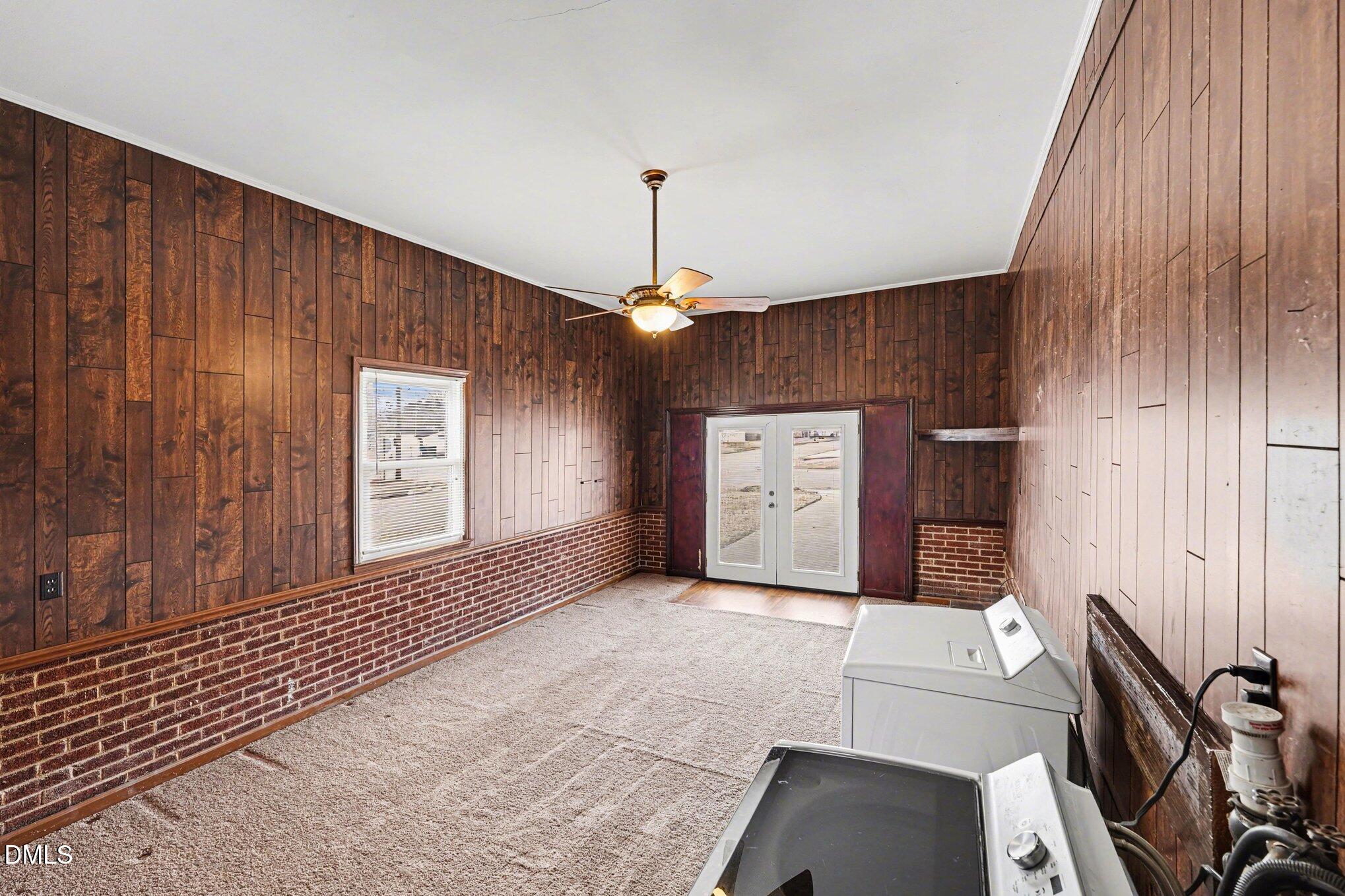106 Hall Street