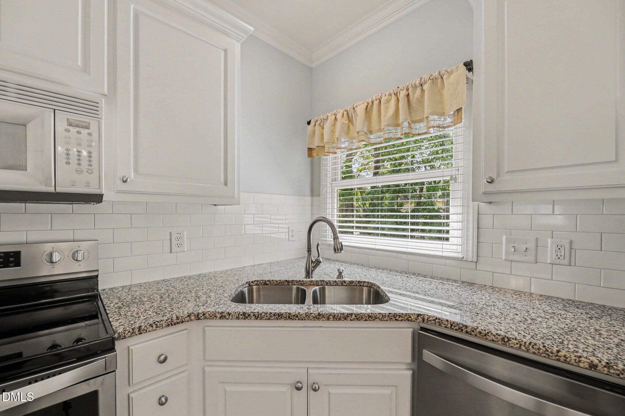 411 Spring Hill Lane