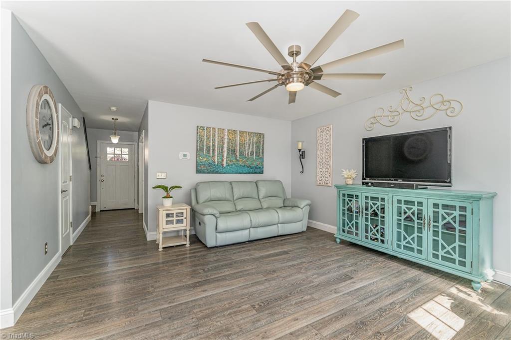 1188 Maple Ridge Drive
