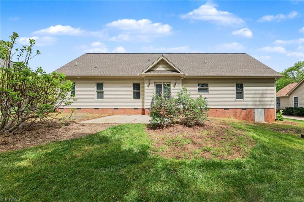 411 Spring Hill Lane