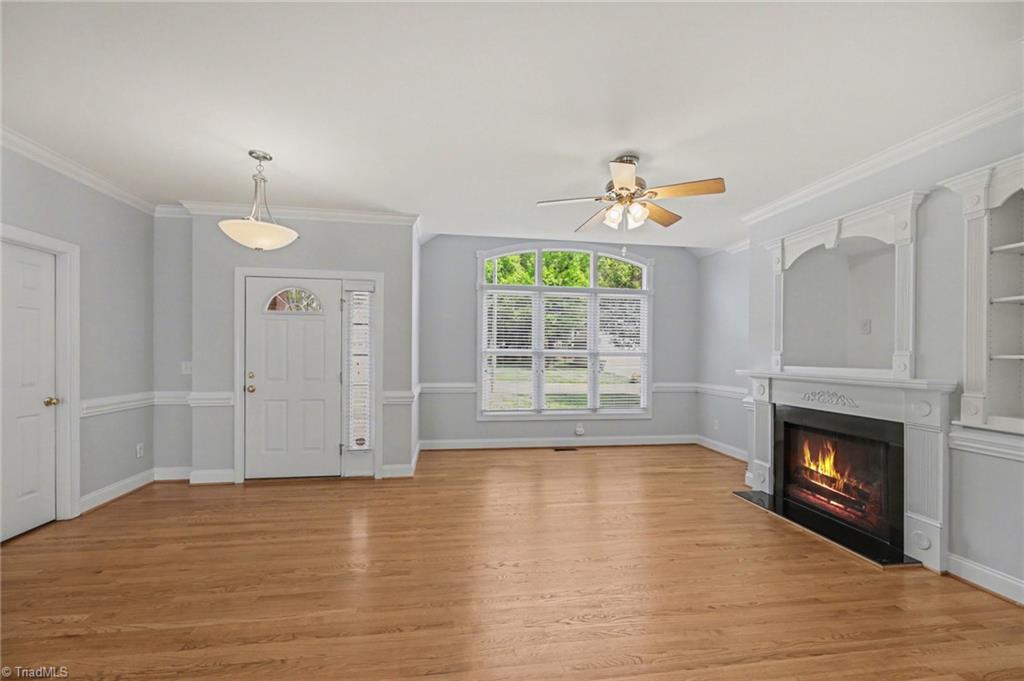 411 Spring Hill Lane