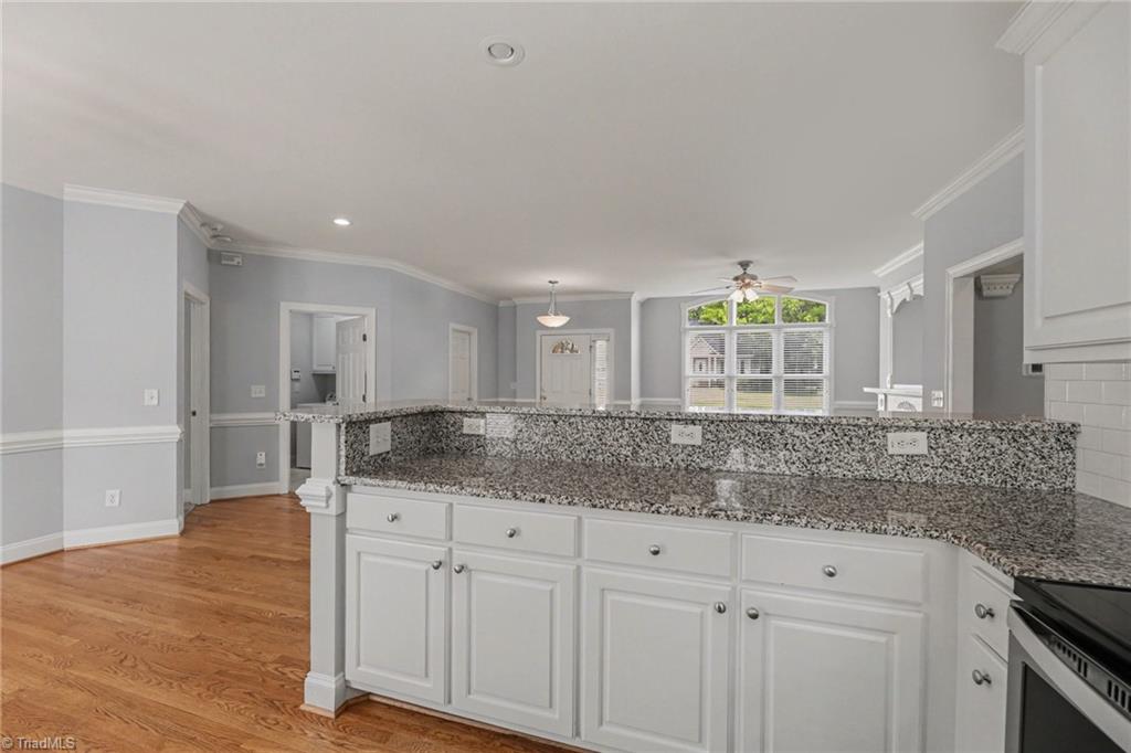 411 Spring Hill Lane