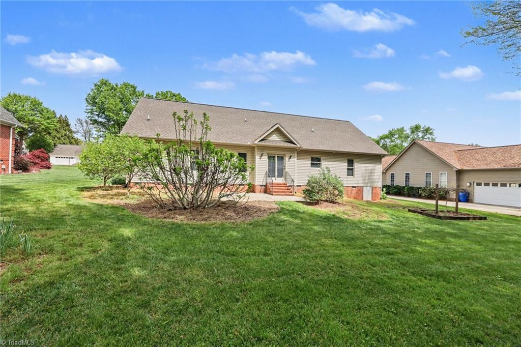 411 Spring Hill Lane