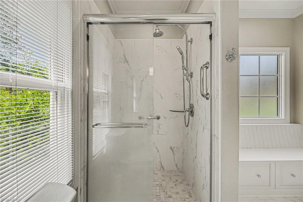 411 Spring Hill Lane