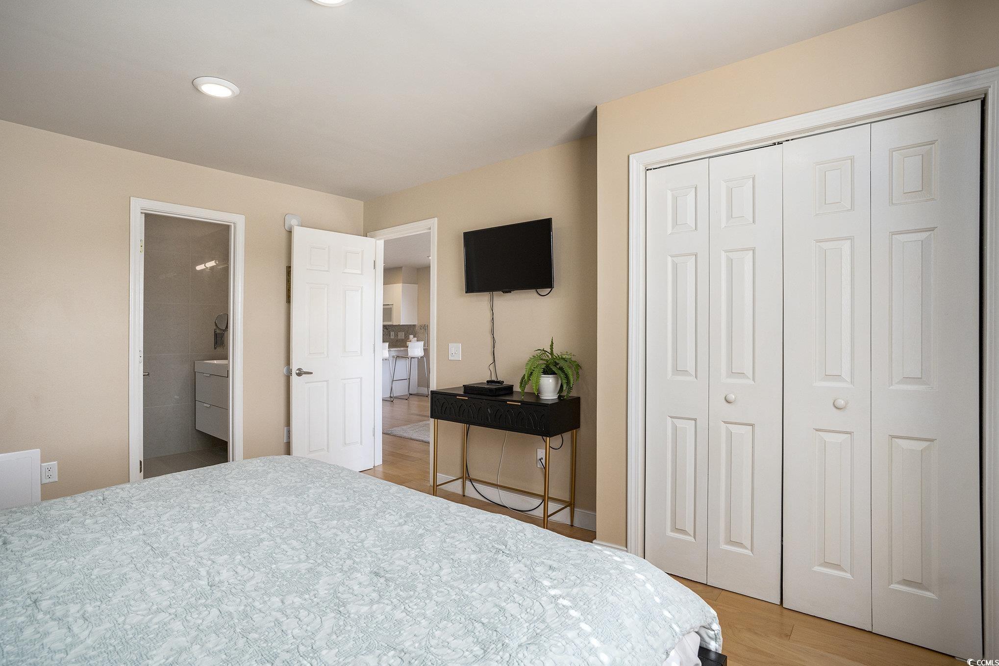 616 Waterway Village Blvd. Unit: 24D