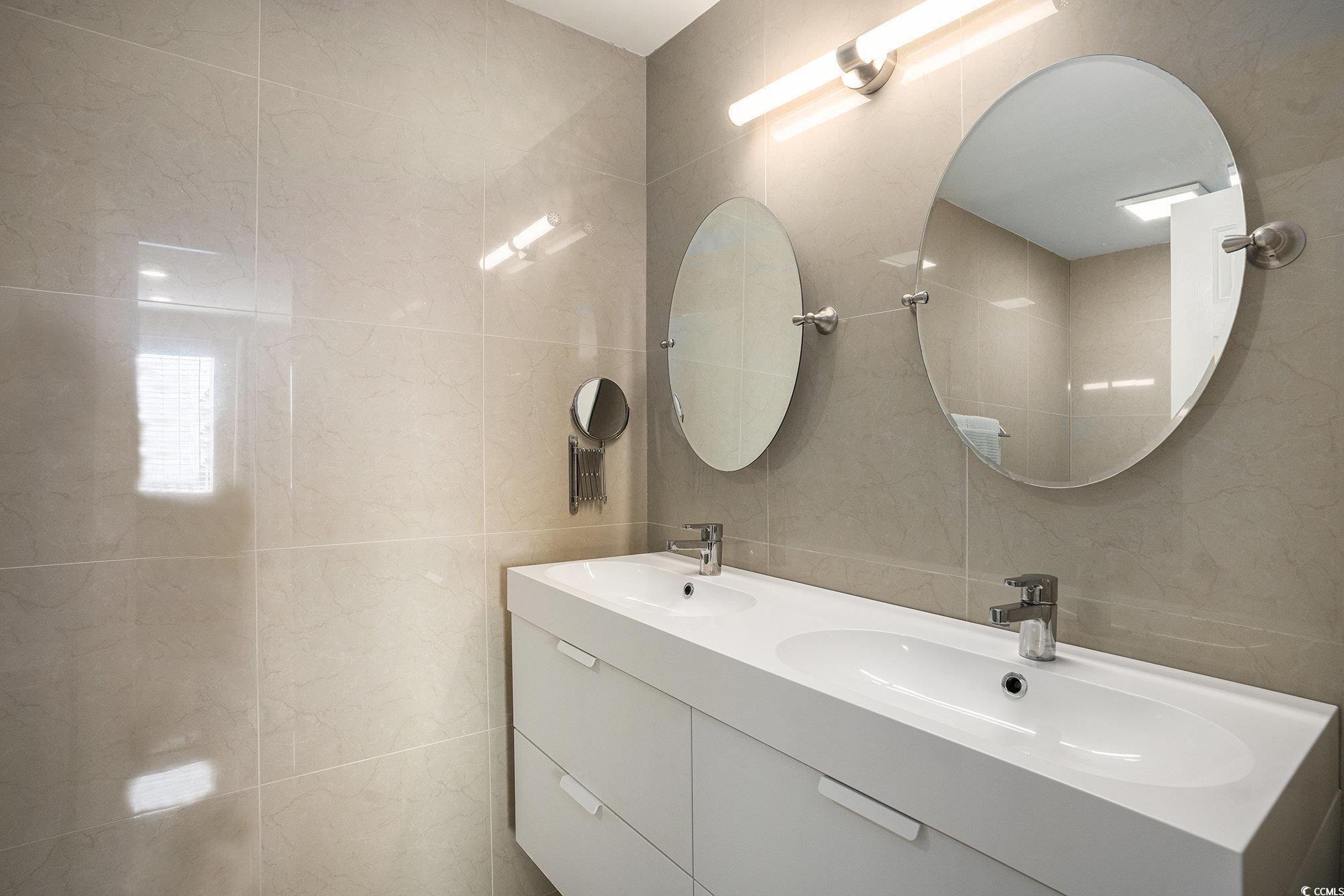 616 Waterway Village Blvd. Unit: 24D