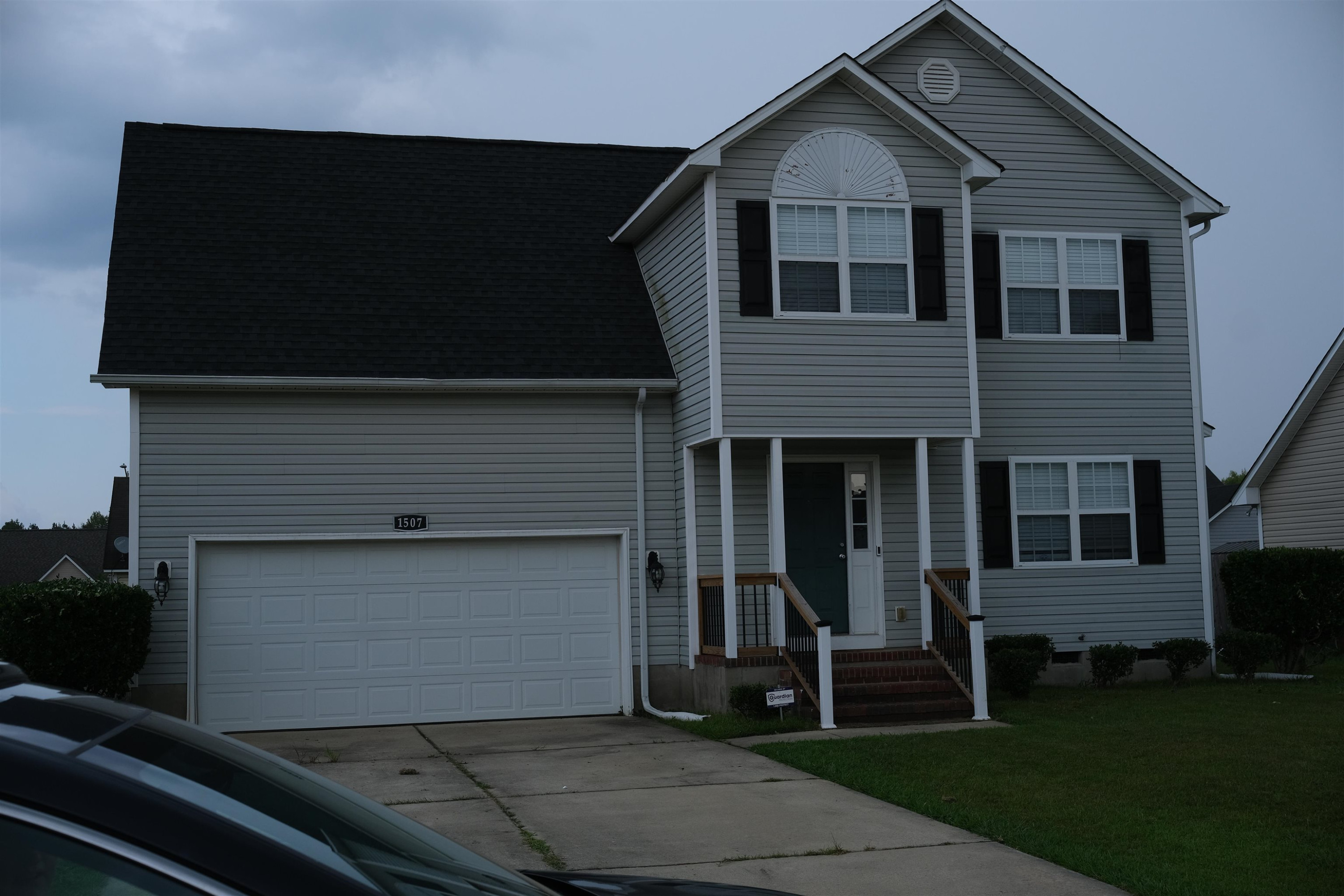 1507 Royal Springs Street