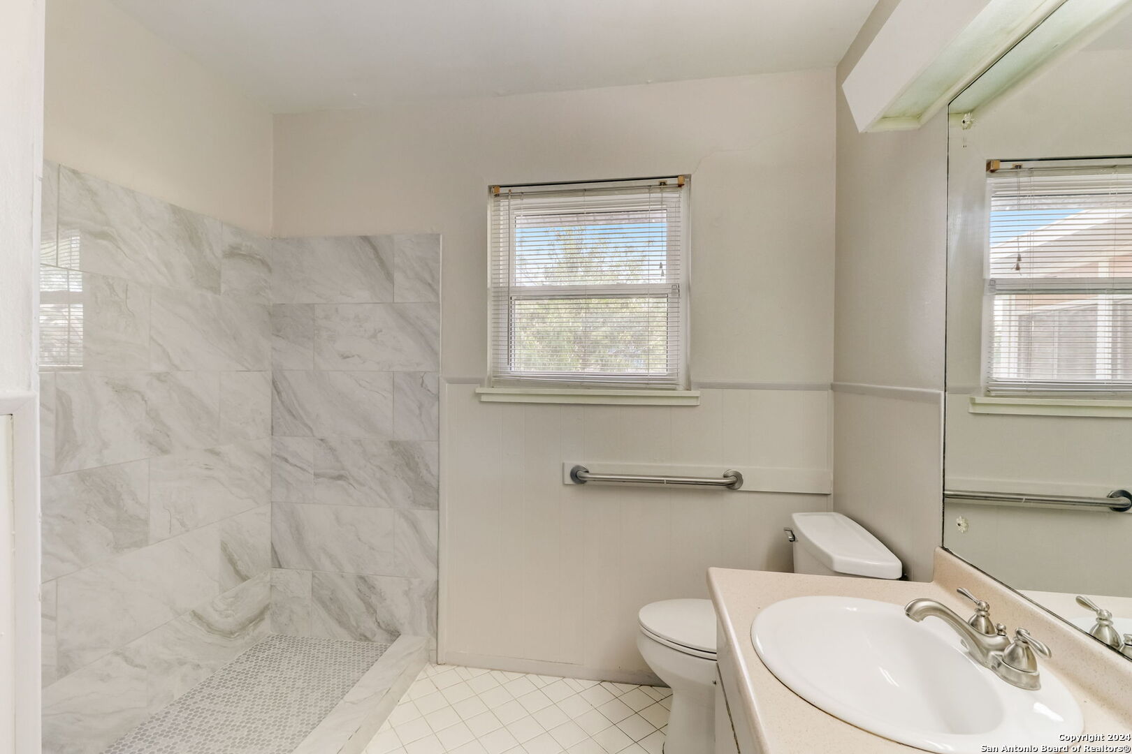 127 WHITECLIFF DR