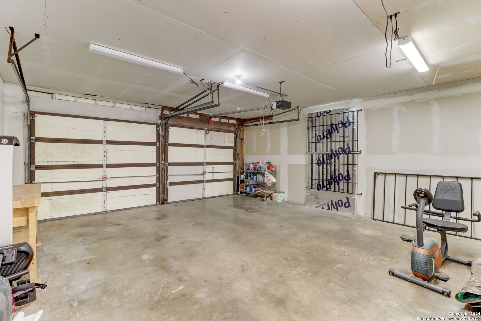 127 WHITECLIFF DR