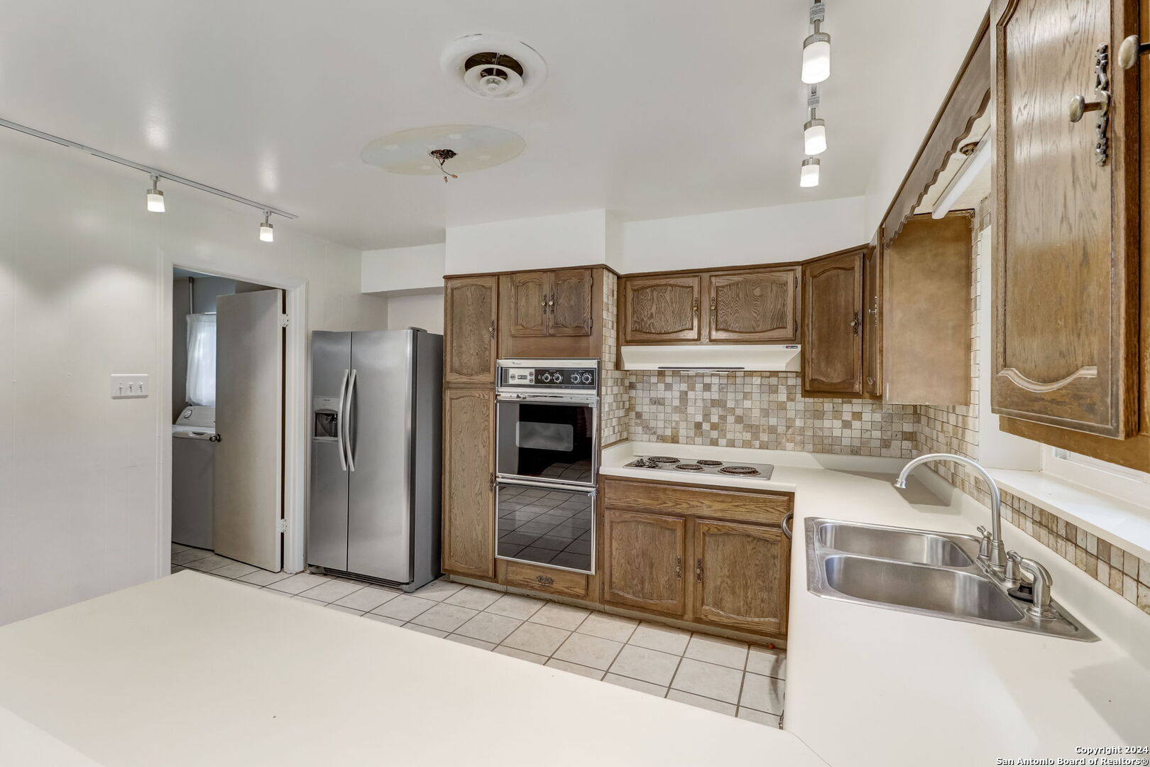 127 WHITECLIFF DR