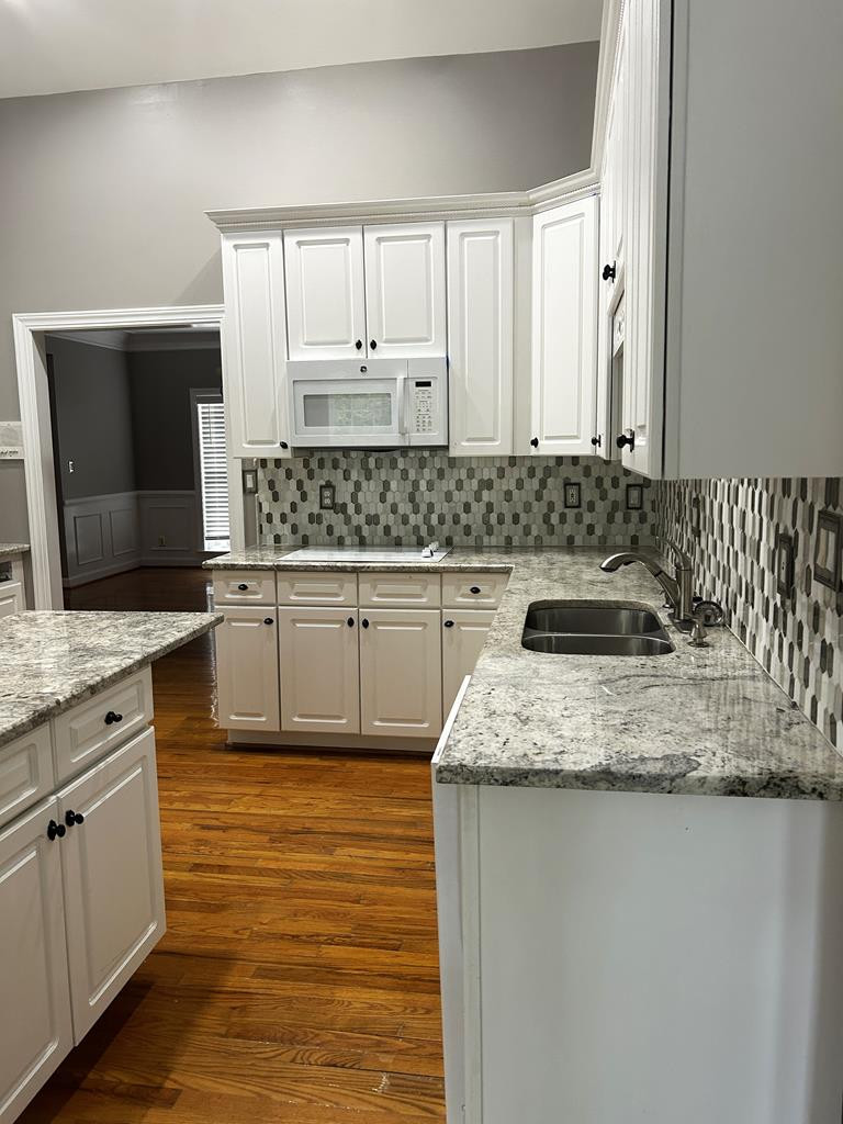 216 Hope Road, Columbia