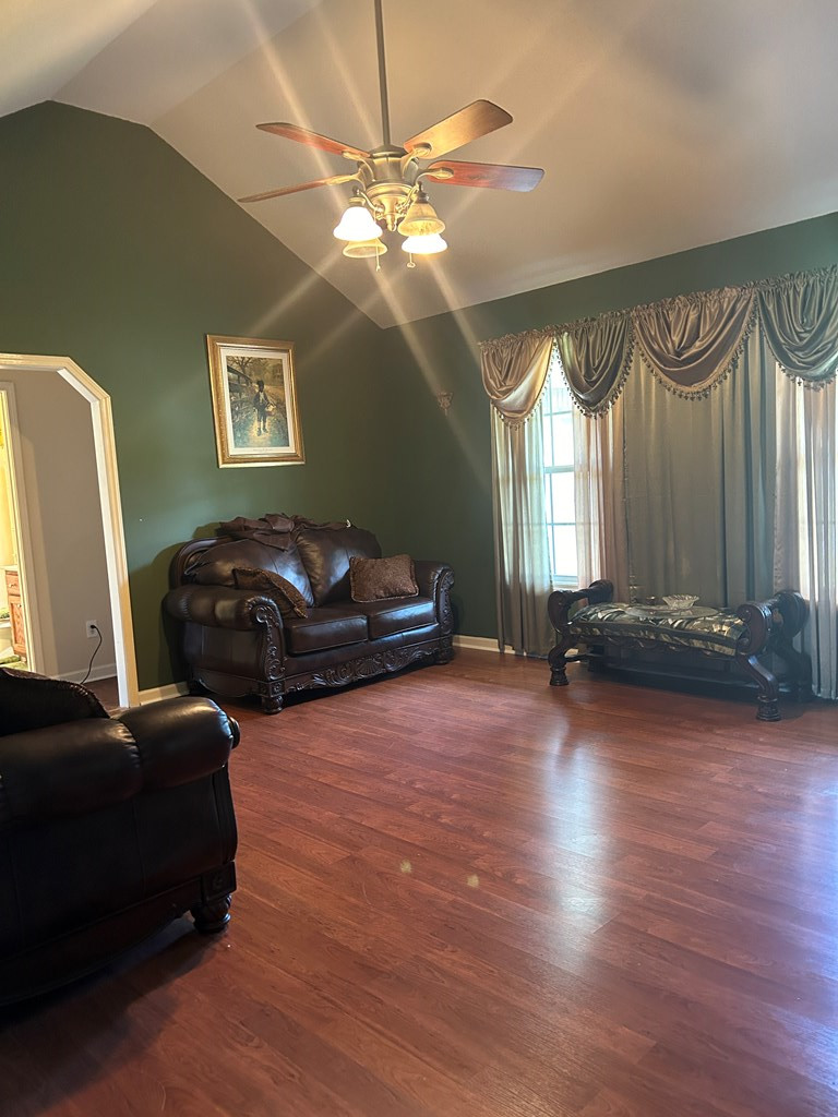 1710 Pryacantha Road