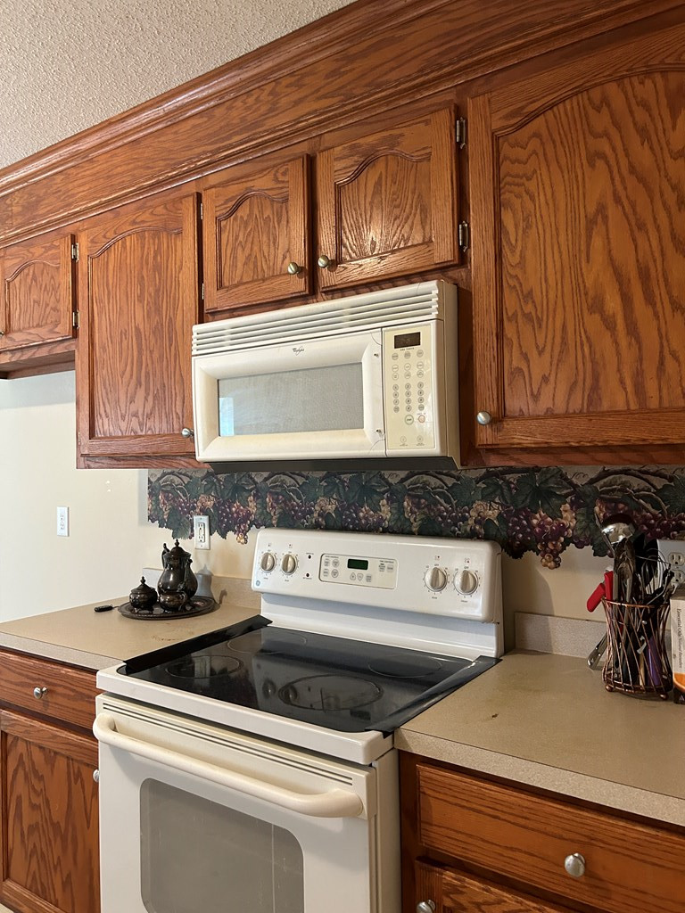 1710 Pryacantha Road