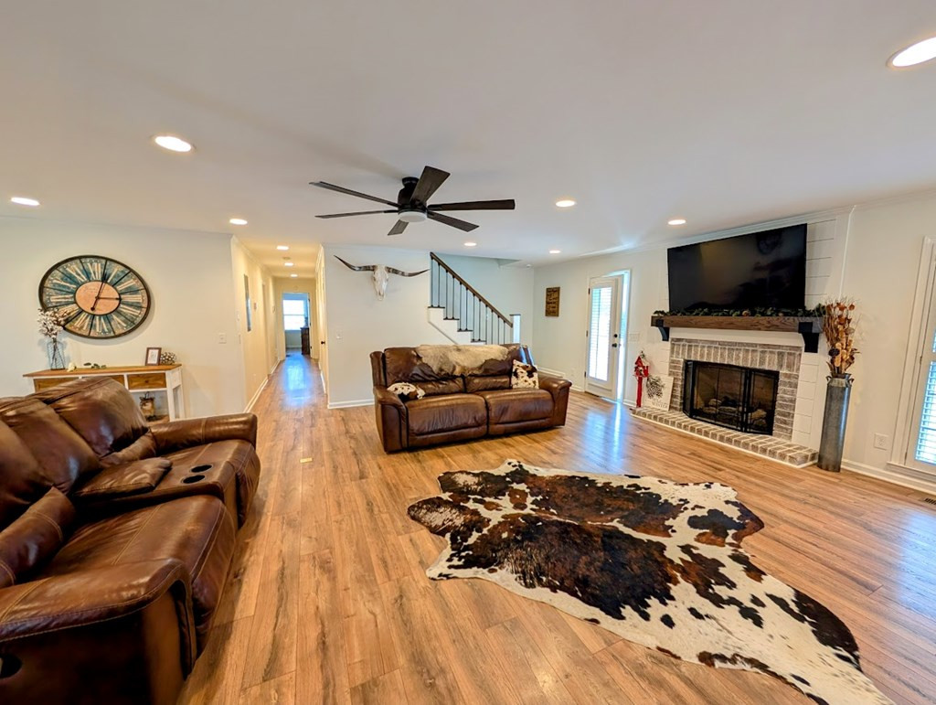2015 Beckwood Rd