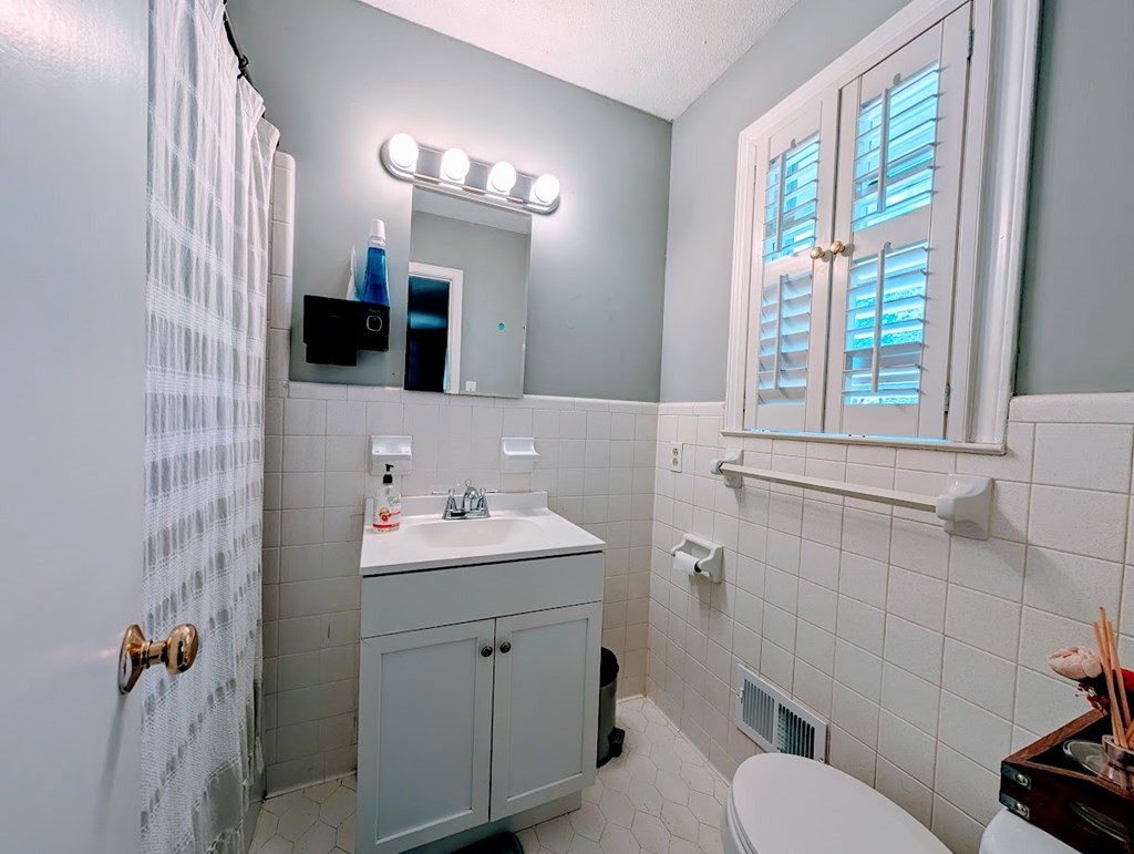 593 Covington Street