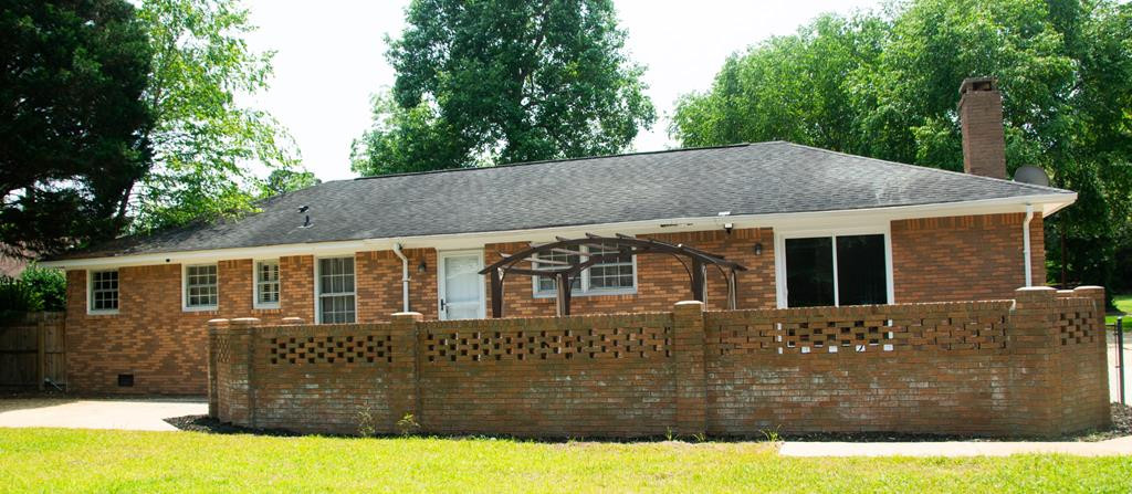 593 Covington St