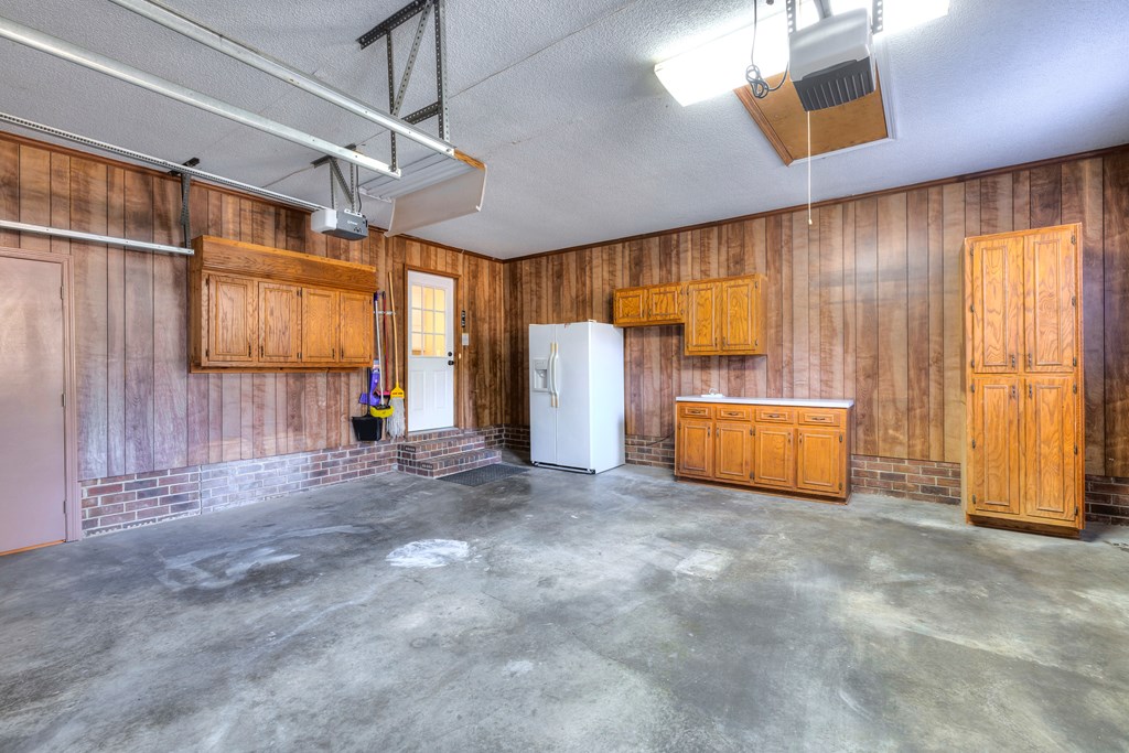 395 E Emerald Lake Dr