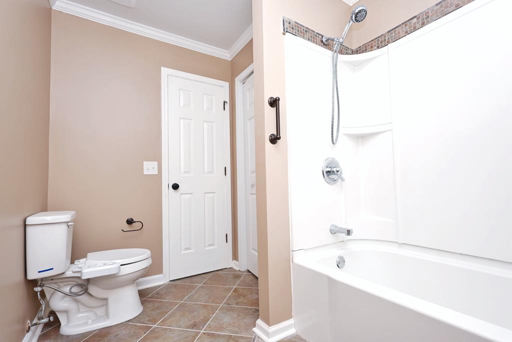 395 E Emerald Lake Dr