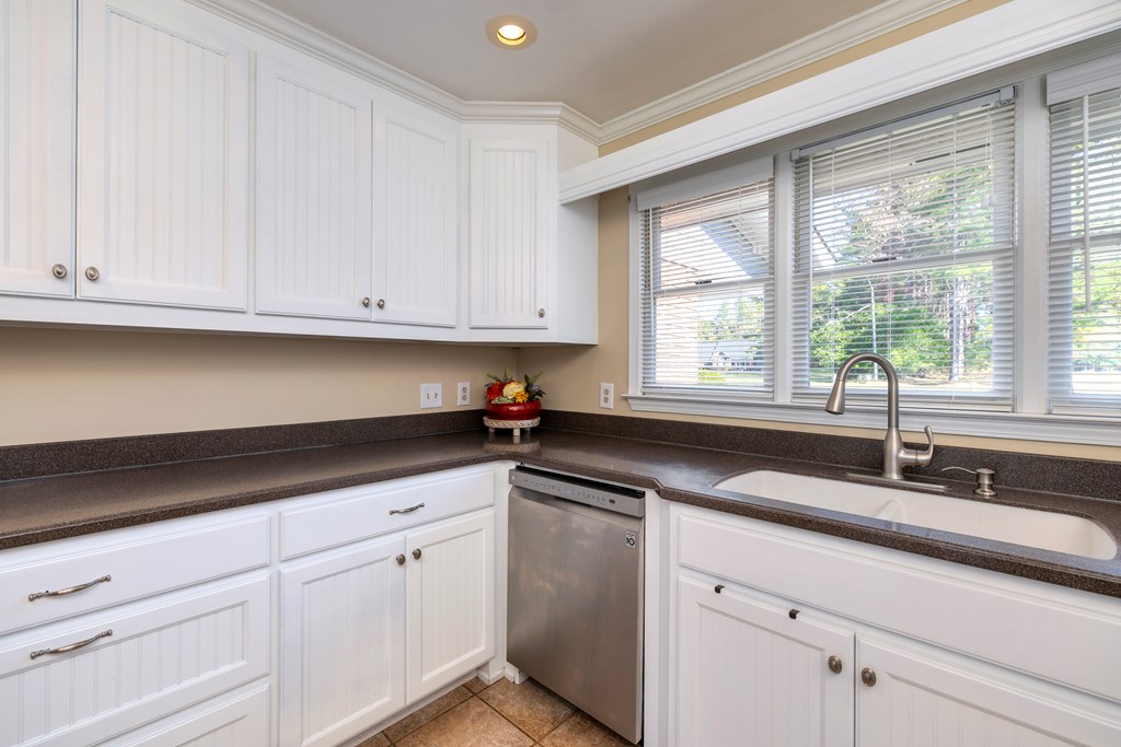 395 E Emerald Lake Dr