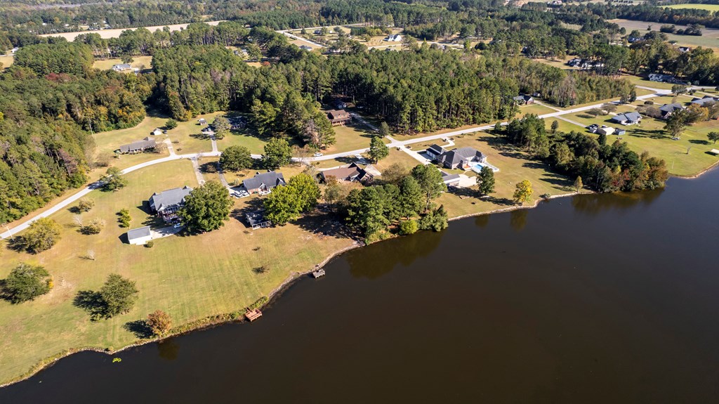 395 E Emerald Lake Dr