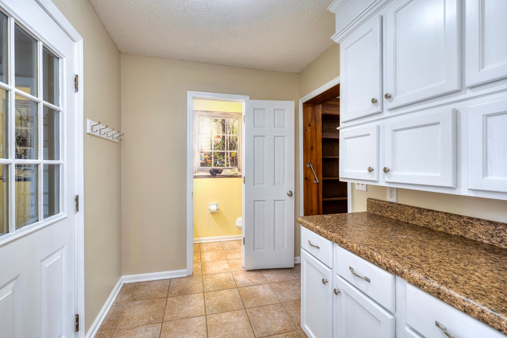 395 E Emerald Lake Dr