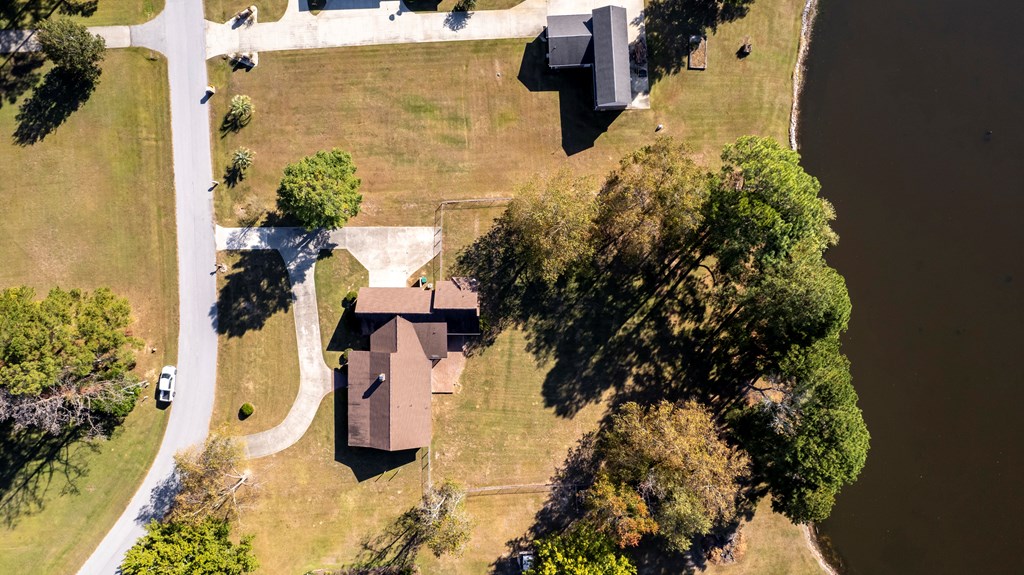 395 E Emerald Lake Dr