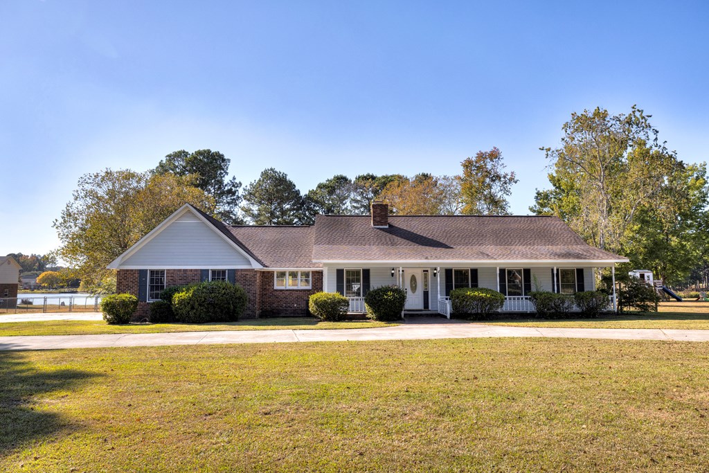 395 E Emerald Lake Dr