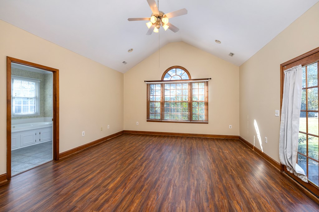 395 E Emerald Lake Dr