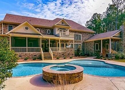 1240 Summit Drive
