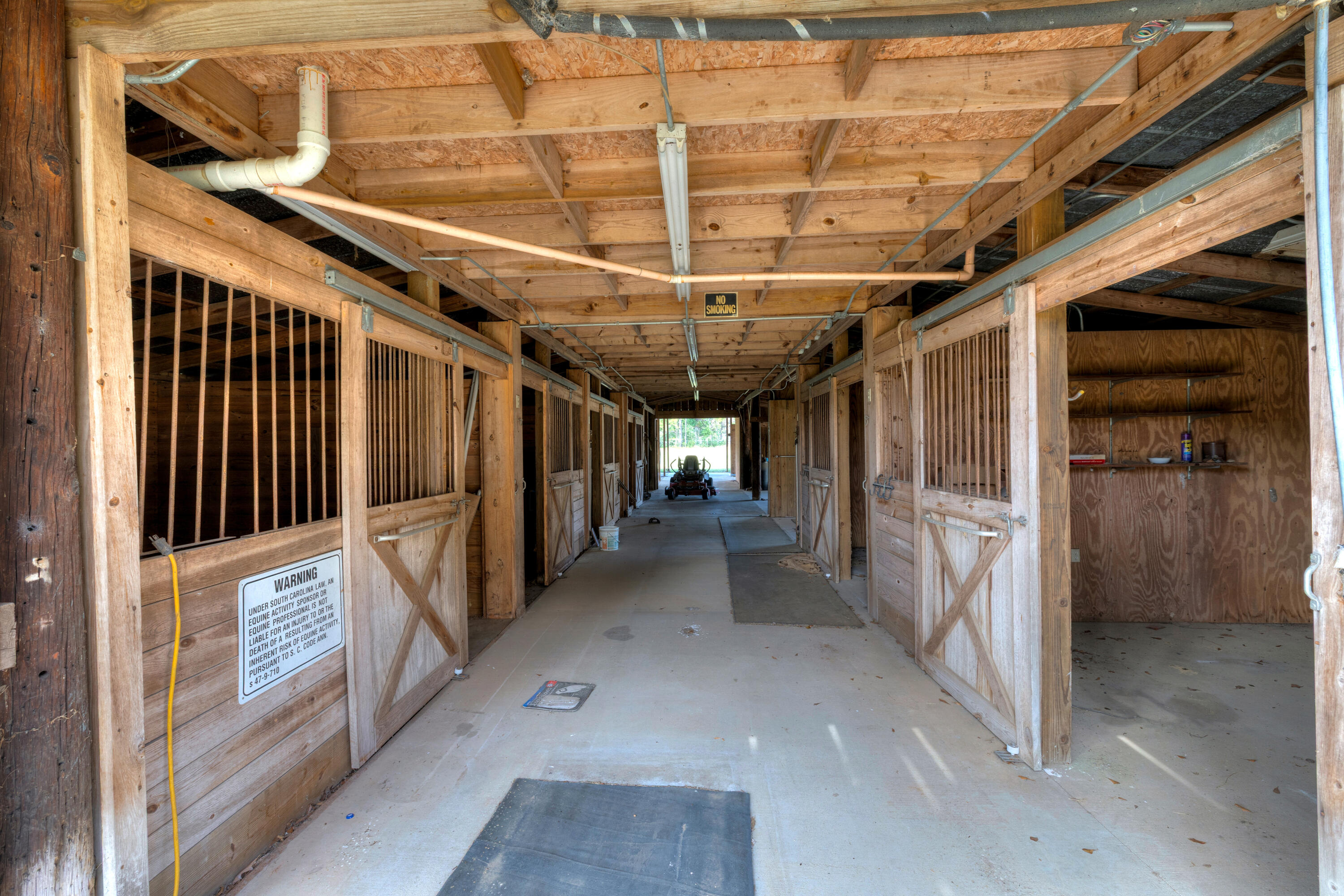 1210 Burnt Gin Road, Wedgefield