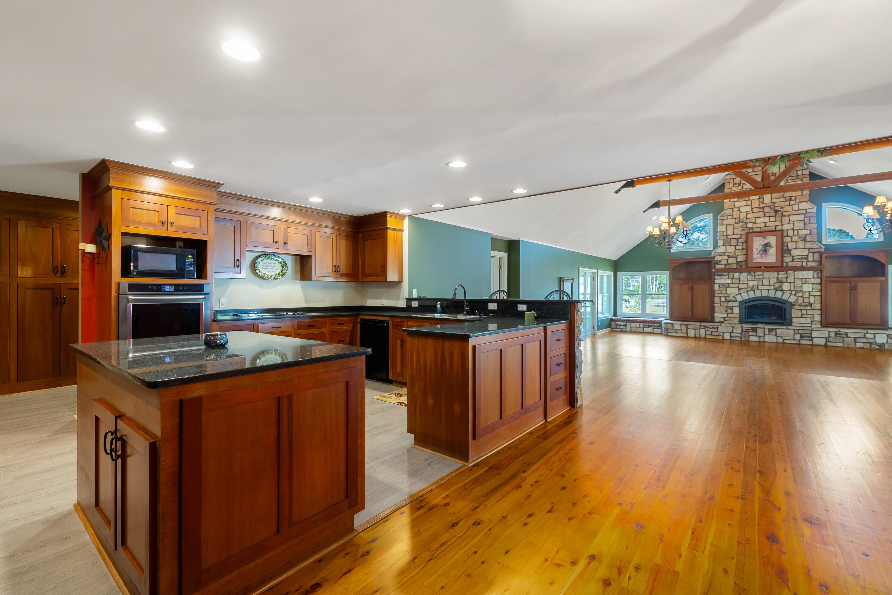 1210 Burnt Gin Road, Wedgefield