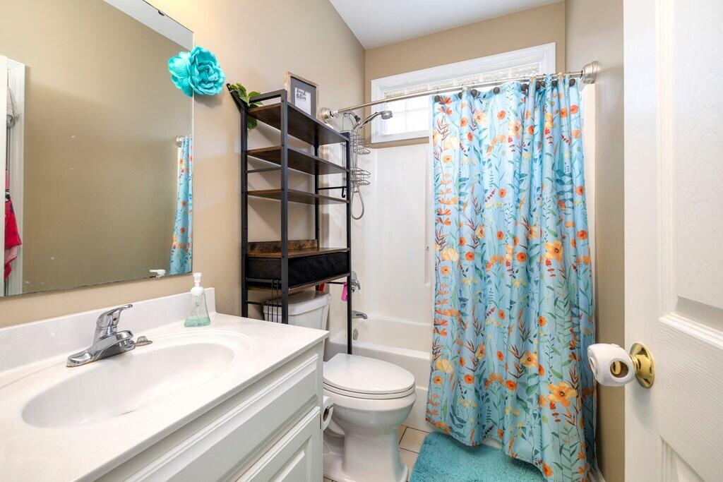 3200 Mayflower Lane