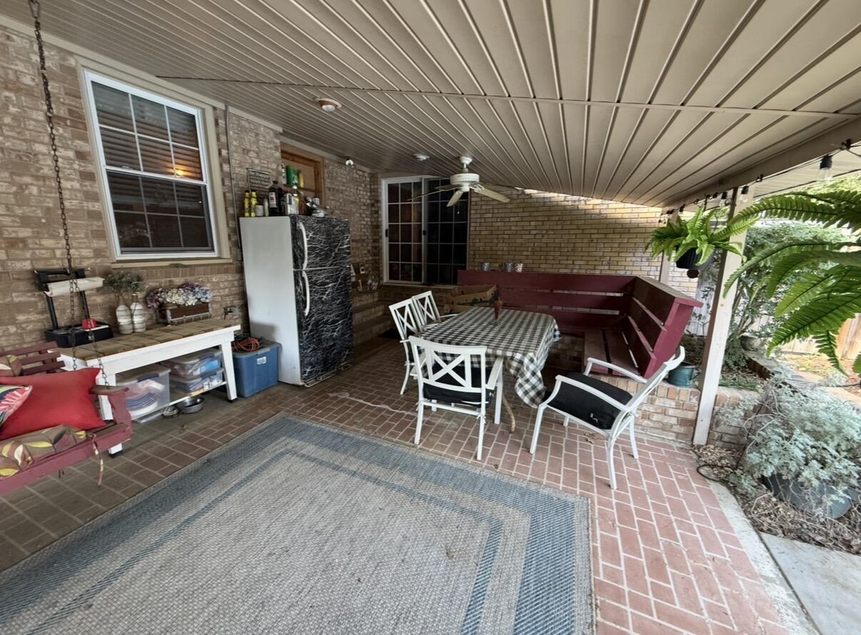 931 Wisteria Way