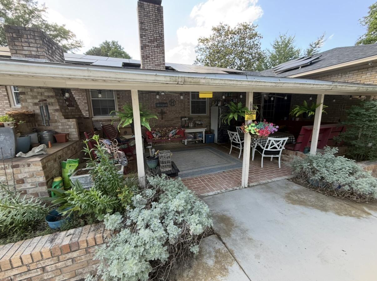 931 Wisteria Way