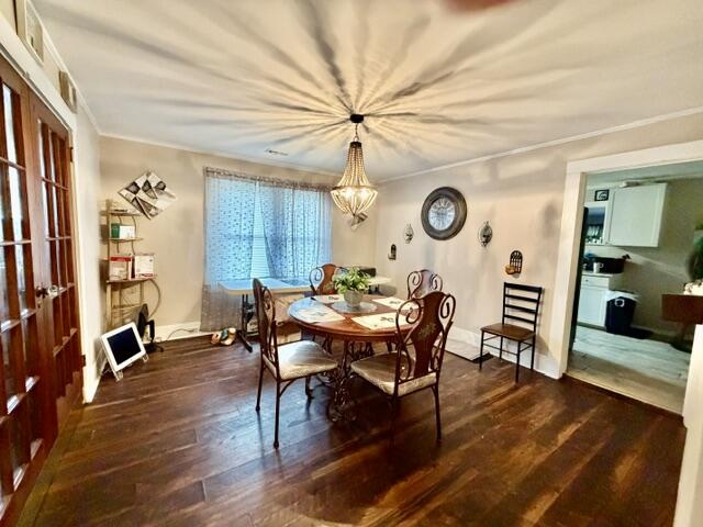 311 W Oakland Avenue