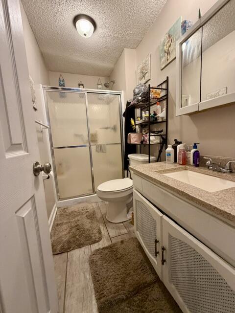 311 W Oakland Avenue