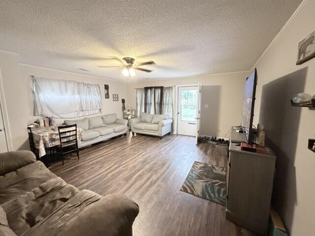 311 W Oakland Avenue