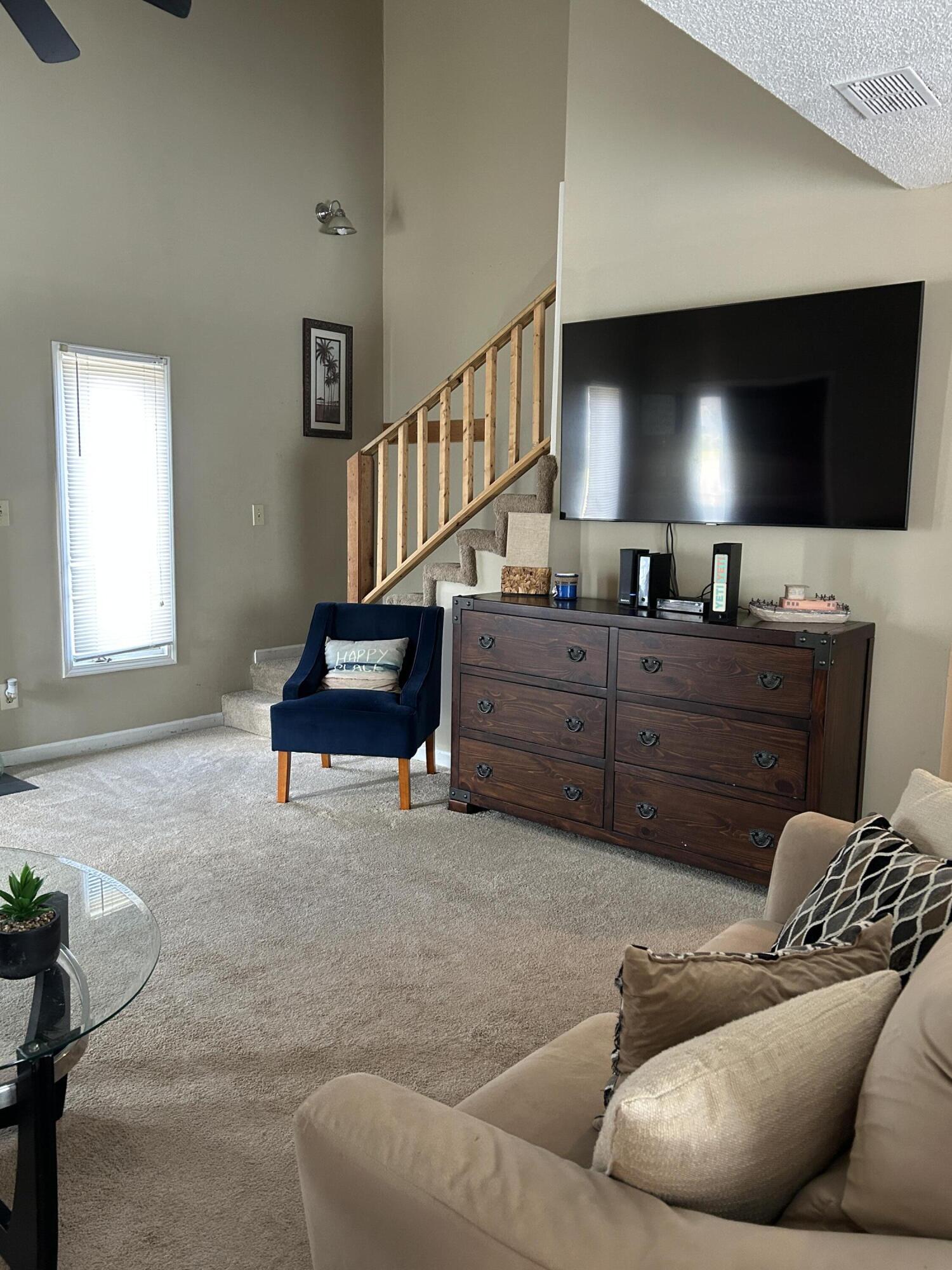 35 Foxcroft Lane