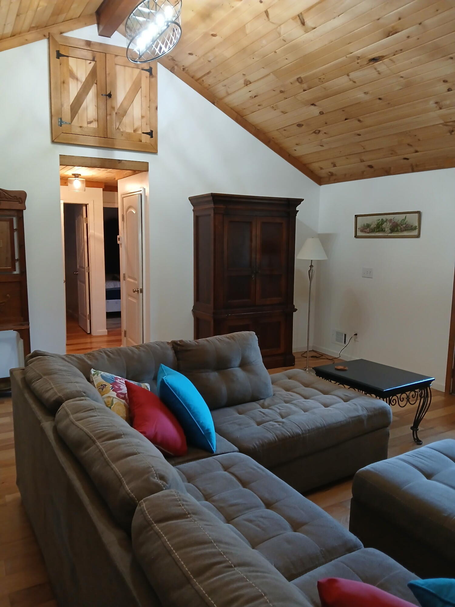 112 Meadow Lane