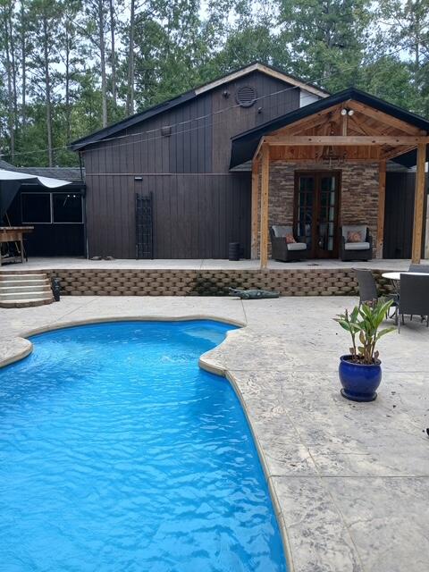 112 Meadow Lane