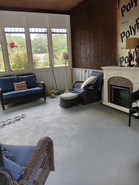 112 Meadow Lane