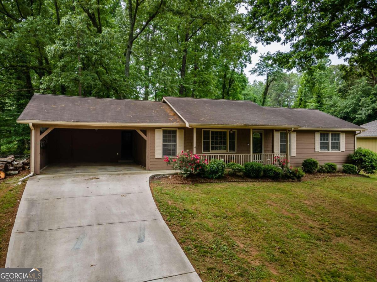 1421 VONDA Lane SW