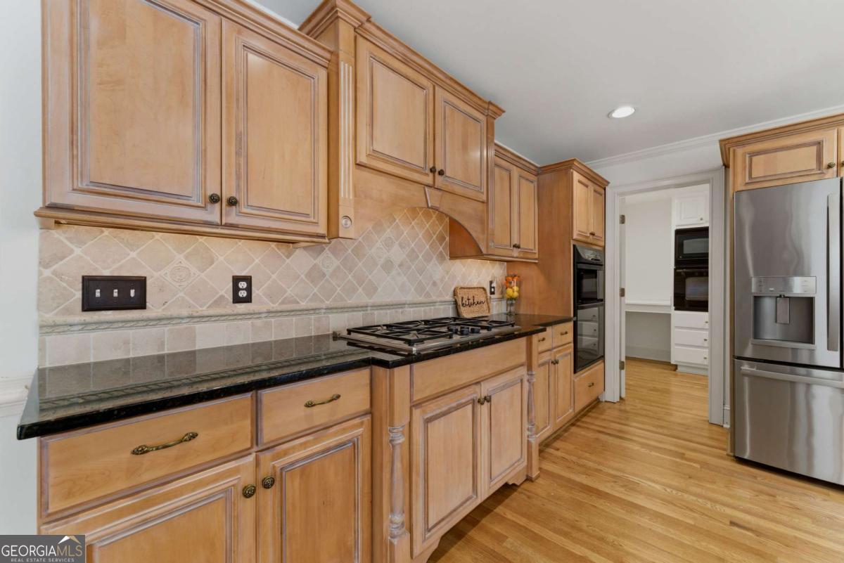 1911 Leonidas Trail NW