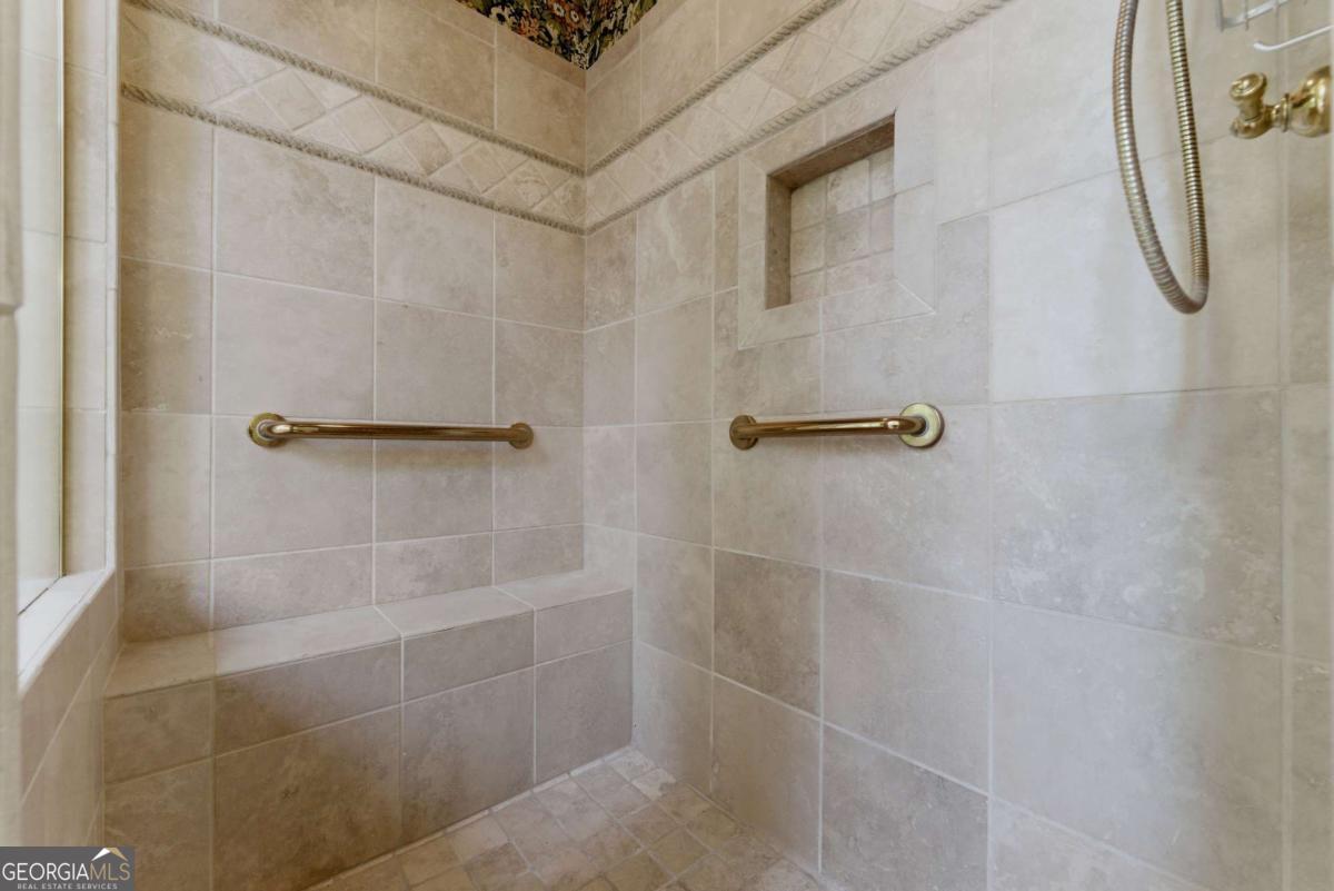 1911 Leonidas Trail NW
