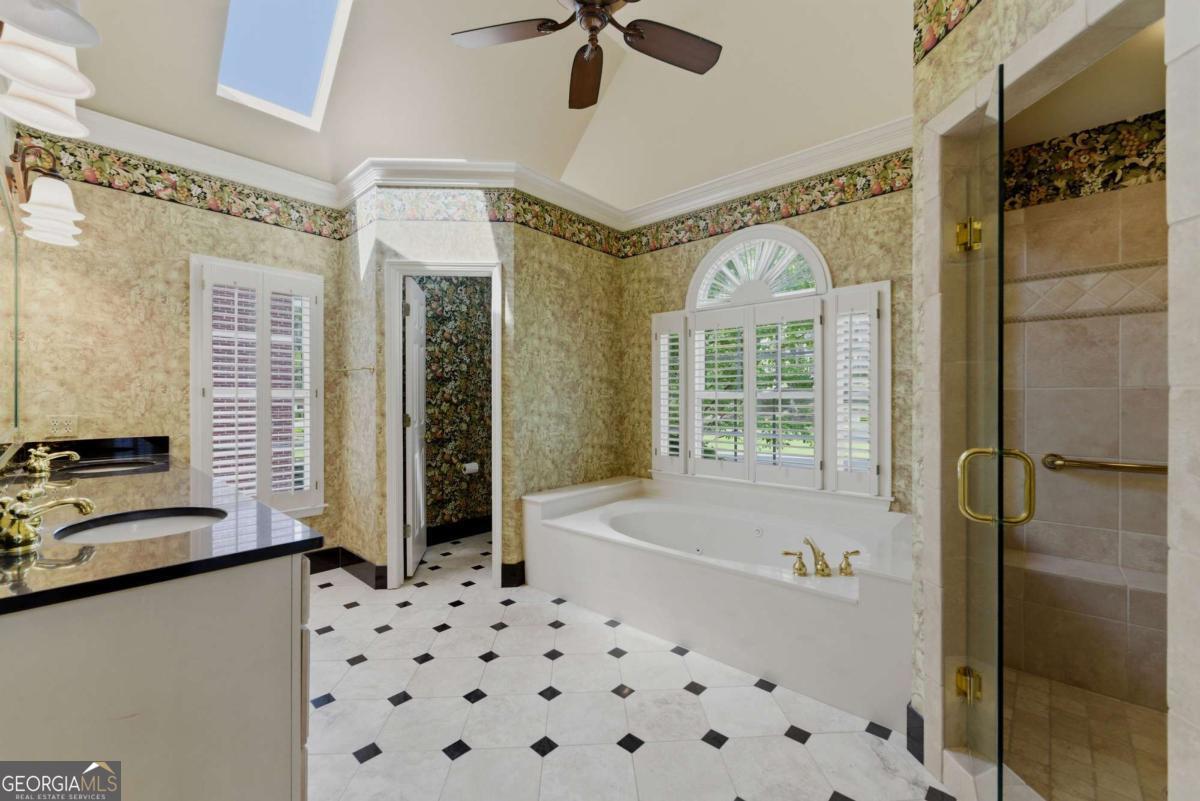 1911 Leonidas Trail NW