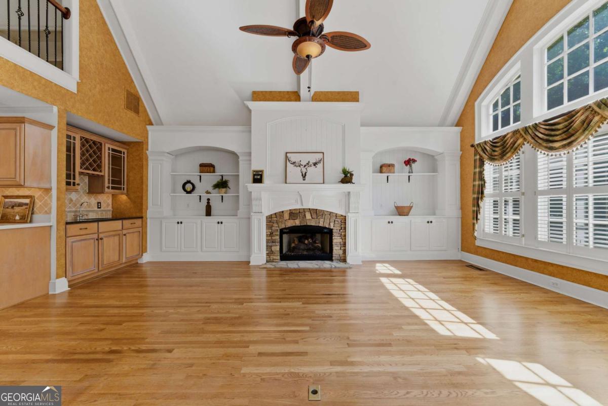 1911 Leonidas Trail NW