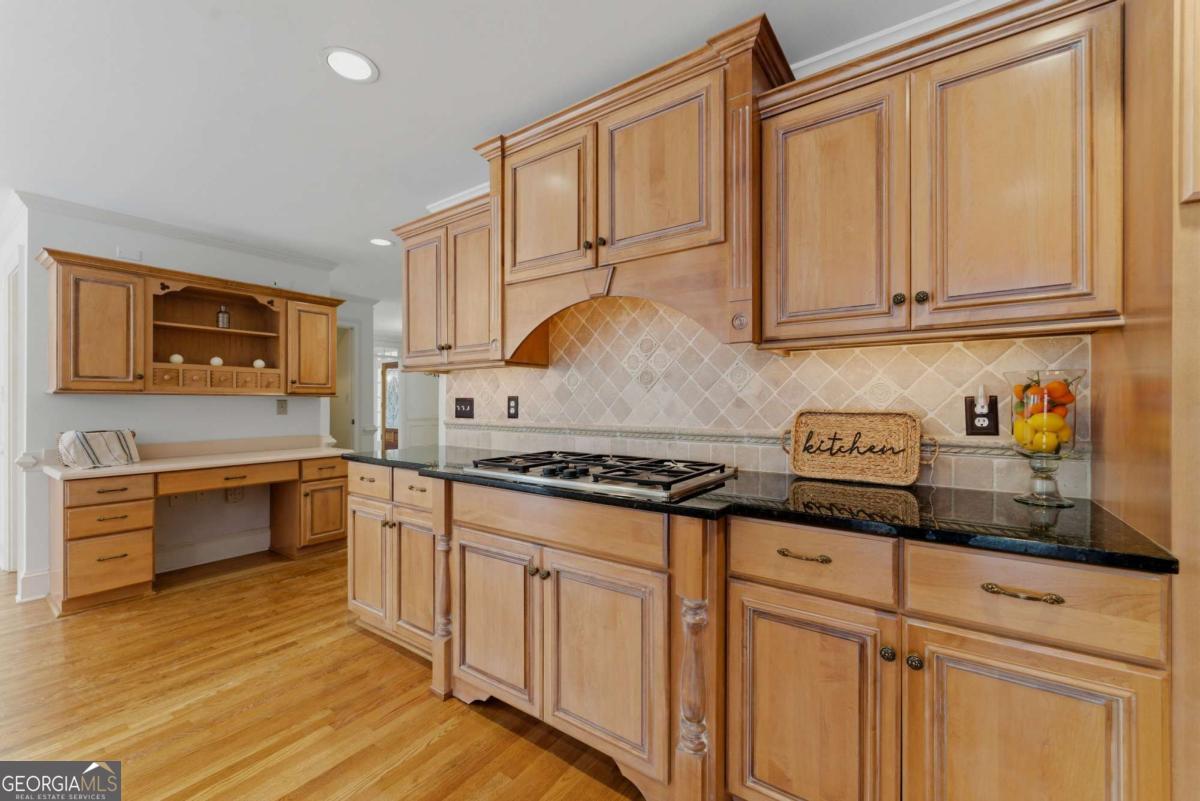 1911 Leonidas Trail NW
