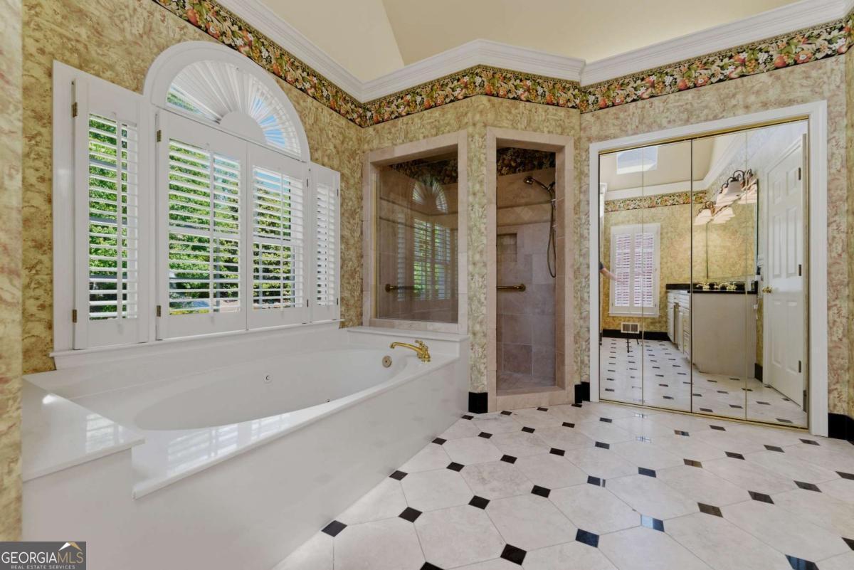 1911 Leonidas Trail NW