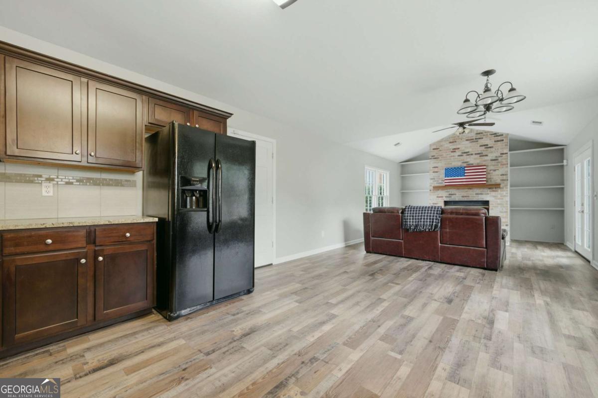 2110 November Court NW